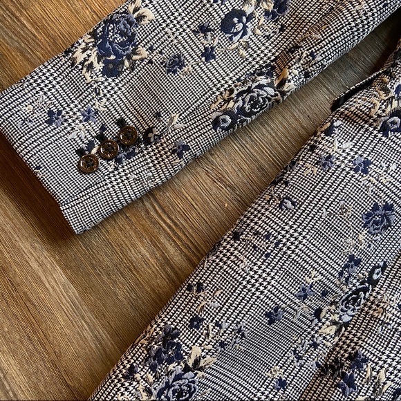 Calvin Klein Floral-Printed Plaid Jacket - Picture 8 of 15